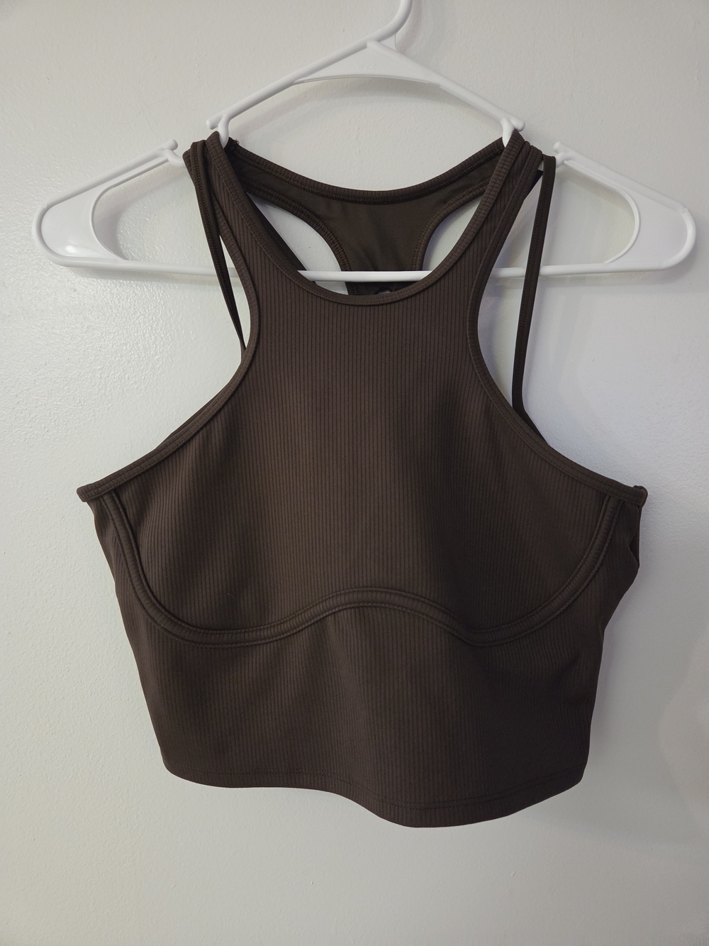 Alo Brown Activewear Set With Crisscross Back - Picture 8 of 12